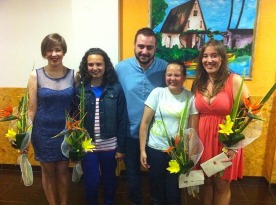 292536_665728853444575_2031817466_n