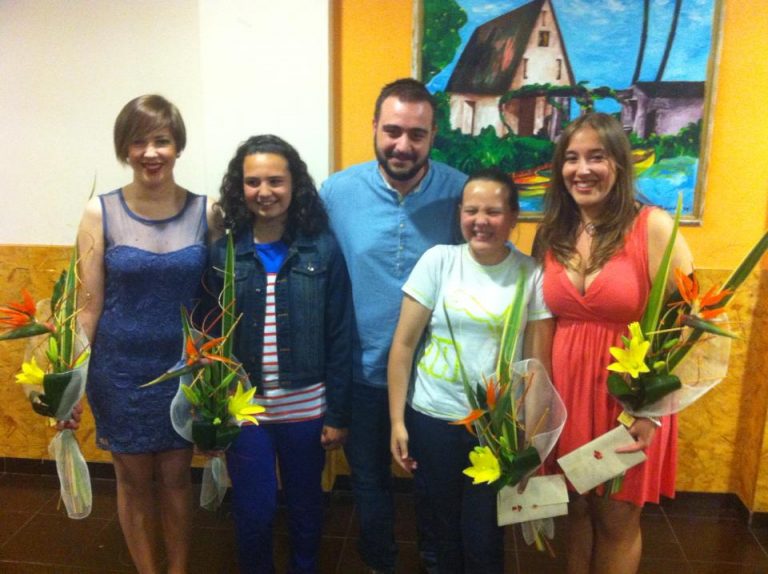 292536_665728853444575_2031817466_n